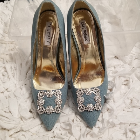 Shoes - Picture 8 of 8